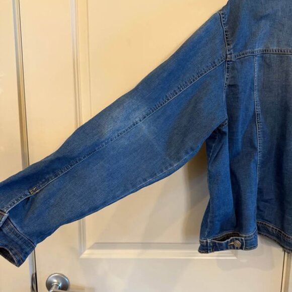 Women’s Classic Blue Baccini Two-Tone Denim Jacket-Size 2X-Plus Size - Picture 3 of 7